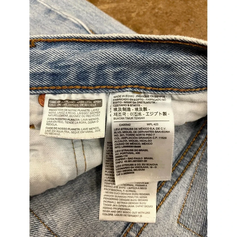 Levi's 501 Original Jeans Men 31x32 Blue Denim Stonewash Cotton Raw Hem Straight